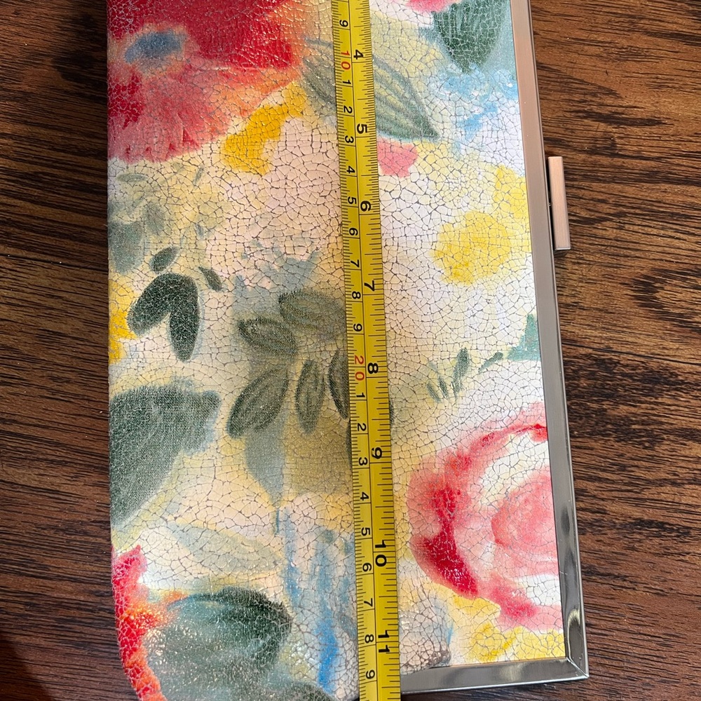 HOBO International Floral Clutch/Wallet - Picture 4 of 7